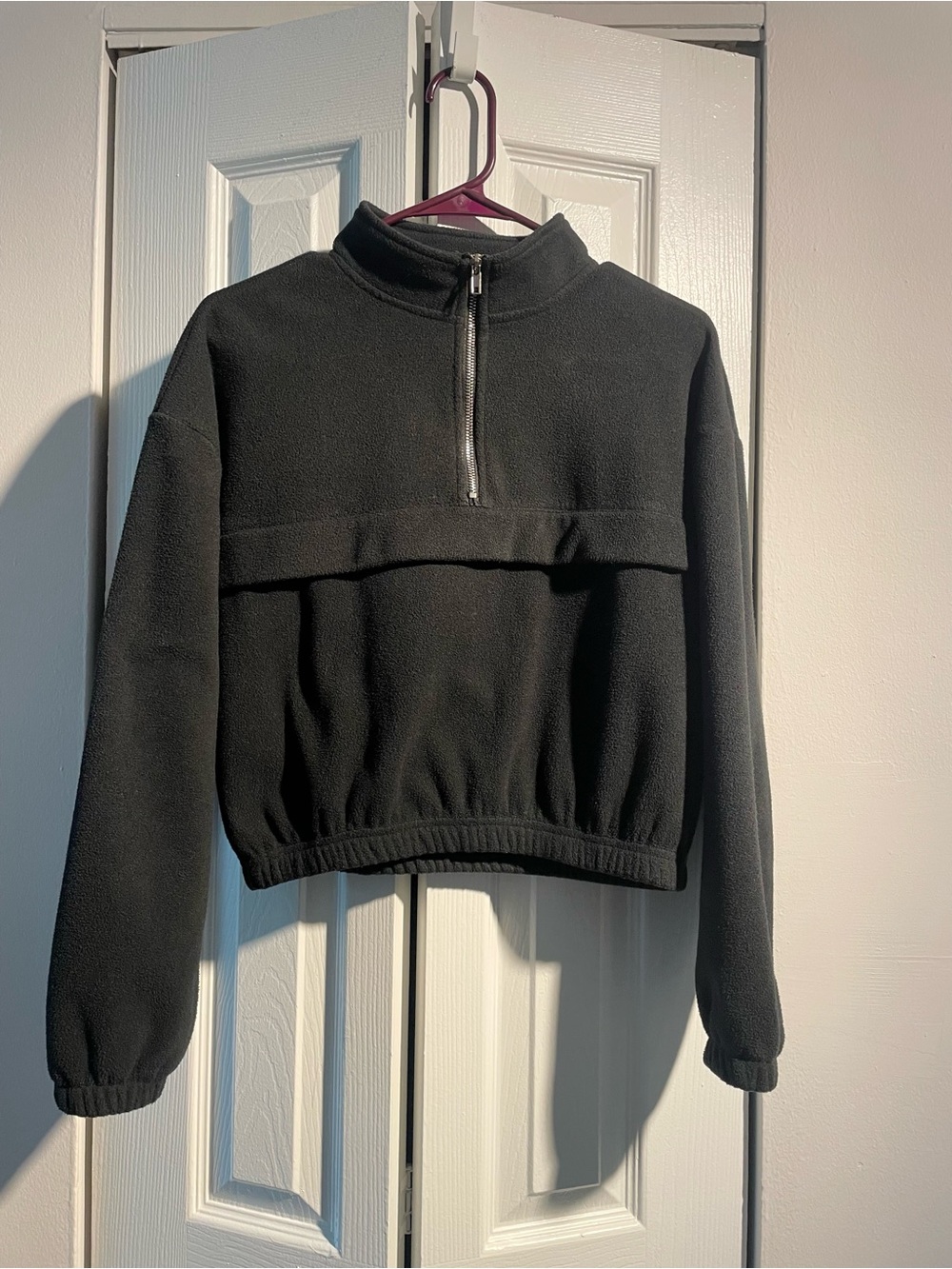 Forever 21 Black Fleece Pullover